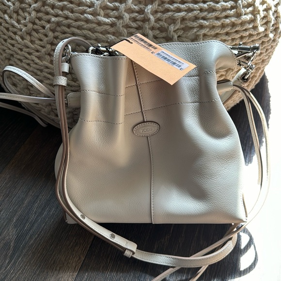 Tod's Mini DBS leather bucket bag - Picture 1 of 9